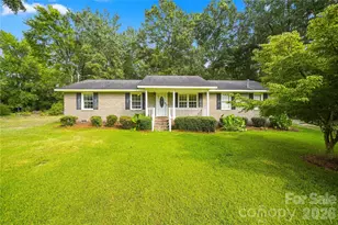 556 Oakhaven Dr, Lancaster, SC 29720 - Photo 1