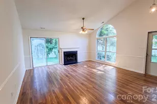 6223 Sunbridge Ct, Charlotte, NC 28269 - Photo 9
