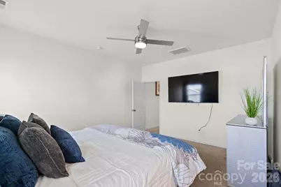 9011 Evercrisp Lane, Charlotte, NC 28215 - Photo 21
