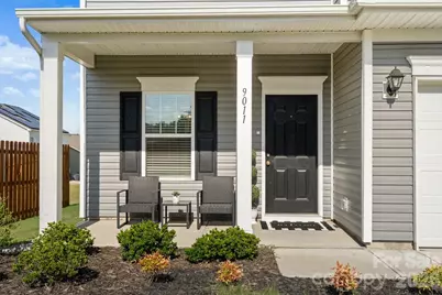 9011 Evercrisp Lane, Charlotte, NC 28215 - Photo 3