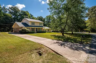 621 S Jackson Ave, Waxhaw, NC 28173 - Photo 3