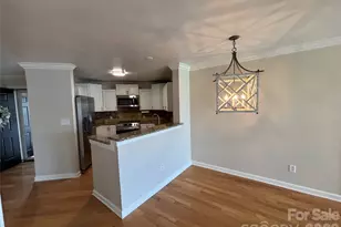 1332 Torrence Cir, Davidson, NC 28036 - Photo 11