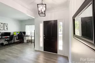 6019 Grassy Knoll Cir, Matthews, NC 28104 - Photo 3
