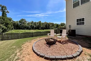 6019 Grassy Knoll Cir, Matthews, NC 28104 - Photo 37