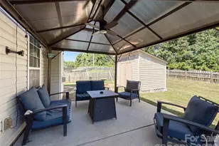6019 Grassy Knoll Cir, Matthews, NC 28104 - Photo 35