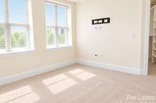 4625 Piedmont Row Dr, Charlotte, NC 28210 - Photo 11