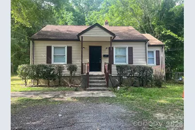 1107 W Davidson Avenue, Gastonia, NC 28052 - Photo 1
