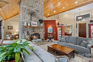 175 Overlook Dr, Flat Rock, NC 28731 - Photo 7