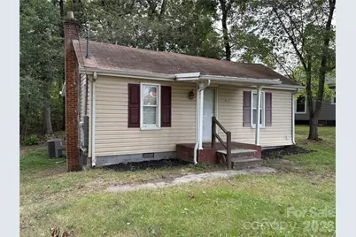 612 24th Street SW, Hickory, NC 28602 - Photo 1