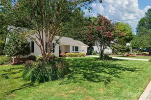 22 Southchase Dr, Fletcher, NC 28732 - Photo 3