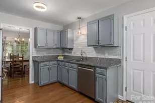 22 Southchase Dr, Fletcher, NC 28732 - Photo 11