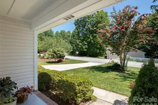 22 Southchase Dr, Fletcher, NC 28732 - Photo 5