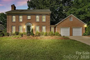 2010 Glendalough Ln, Matthews, NC 28105 - Photo 1