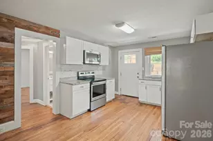106 Cascade St, Morganton, NC 28655 - Photo 17