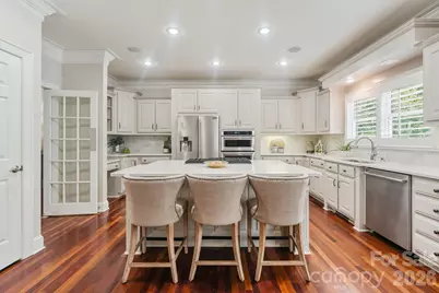 815 36th Avenue Place NW, Hickory, NC 28601 - Photo 3