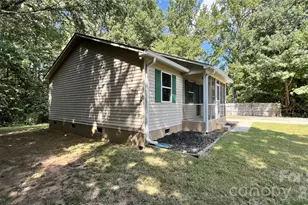 828 Cornelius Rd, Mooresville, NC 28117 - Photo 5