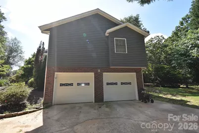 1861 Plaza Drive, Hickory, NC 28602 - Photo 3