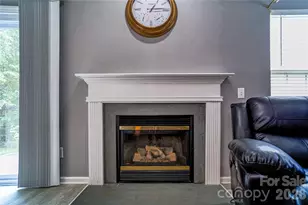 9612 Veronica Dr, Charlotte, NC 28215 - Photo 9