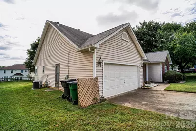 9612 Veronica Drive, Charlotte, NC 28215 - Photo 31