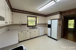 5625 Potter Rd, Indian Trail, NC 28104 - Photo 7