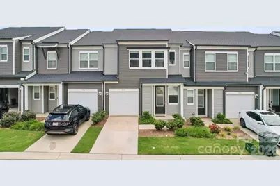 3132 Hutton Gardens Lane, Charlotte, NC 28269 - Photo 1