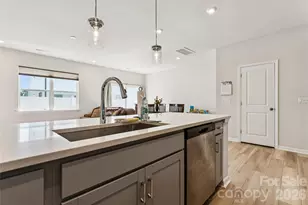 3132 Hutton Gdns Ln, Charlotte, NC 28269 - Photo 25