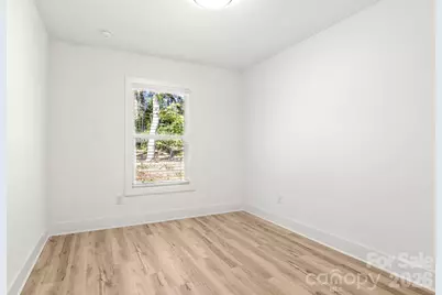 516 Carolyn Lane, Charlotte, NC 28213 - Photo 31
