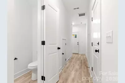 516 Carolyn Lane, Charlotte, NC 28213 - Photo 19