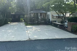 142 Cardinal Ave, New London, NC 28127 - Photo 3