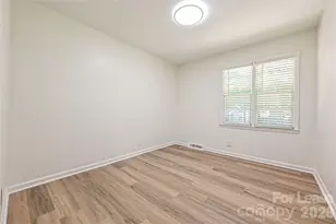 5121 Farm Pond Ln, Charlotte, NC 28212 - Photo 19