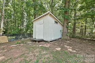 5121 Farm Pond Ln, Charlotte, NC 28212 - Photo 23