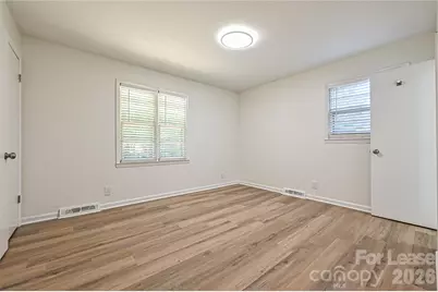 5121 Farm Pond Lane, Charlotte, NC 28212 - Photo 13