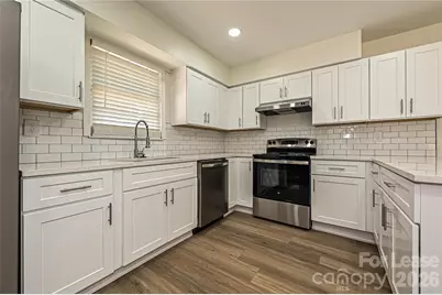5121 Farm Pond Lane, Charlotte, NC 28212 - Photo 9