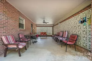 402 Dogwood Dr, Rhodhiss, NC 28667 - Photo 5