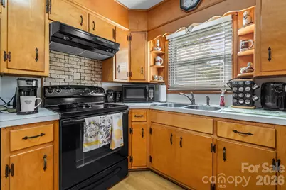 402 Dogwood Drive, Rhodhiss, NC 28601 - Photo 13