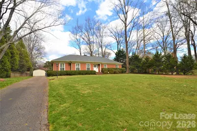 2409 Huntingtowne Farms Lane, Charlotte, NC 28210 - Photo 3