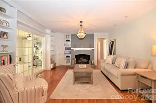 2409 Huntingtowne Farms Ln, Charlotte, NC 28210 - Photo 13