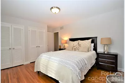 2409 Huntingtowne Farms Lane, Charlotte, NC 28210 - Photo 23