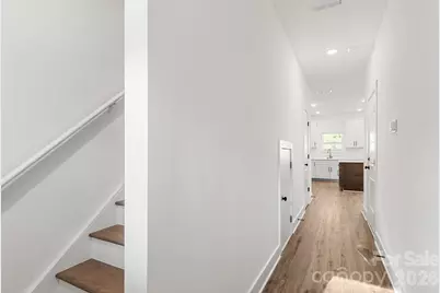 512 Carolyn Lane, Charlotte, NC 28213 - Photo 3