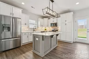 107 Mooring Dr, Statesville, NC 28677 - Photo 5