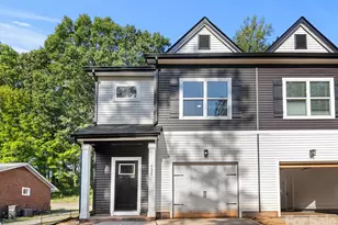 520 Carolyn Ln, Charlotte, NC 28213 - Photo 1