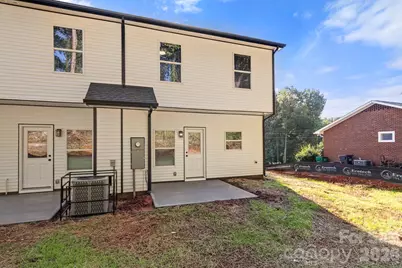 520 Carolyn Lane, Charlotte, NC 28213 - Photo 35