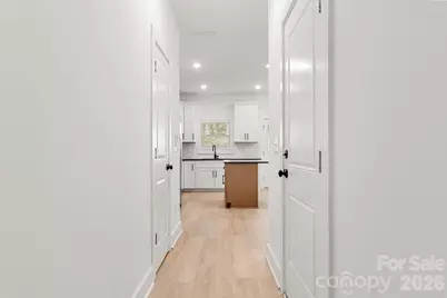 520 Carolyn Lane, Charlotte, NC 28213 - Photo 5