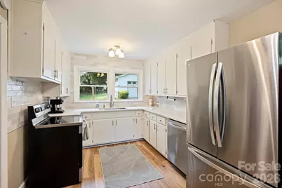 2816 Shamrock Drive, Charlotte, NC 28205 - Photo 15