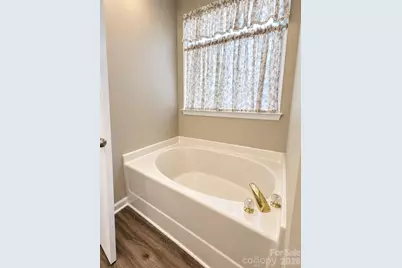 2444 Brathay Court, Charlotte, NC 28269 - Photo 13