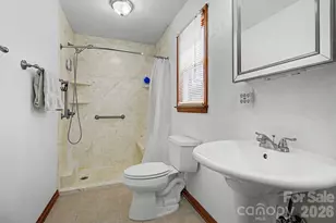 230 Blythewood Dr, Hendersonville, NC 28792 - Photo 29