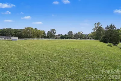 11538 Gelding Drive, Charlotte, NC 28215 - Photo 35