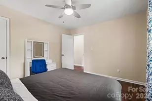11538 Gelding Dr, Charlotte, NC 28215 - Photo 21