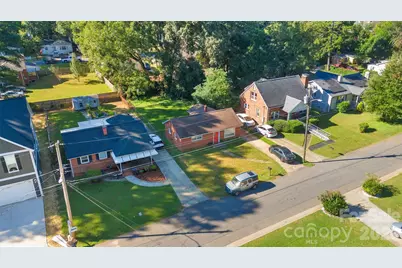 2019 St Mark Street, Charlotte, NC 28216 - Photo 17