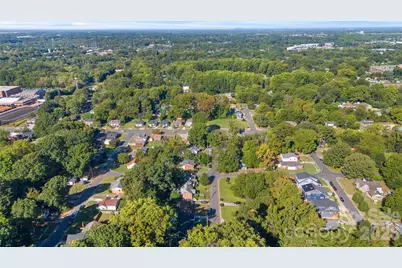 2019 St Mark Street, Charlotte, NC 28216 - Photo 11
